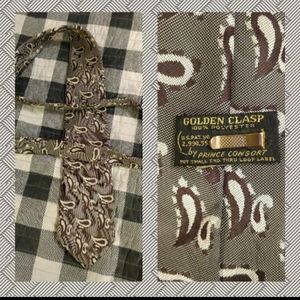 Vtg paisley Necktie classic tie golden clasp